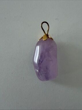 VINTAGE Amethyst Purple Crystal Pendant Necklace Accent